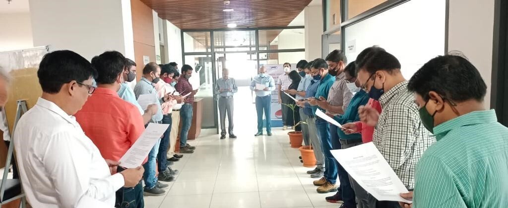 एनएचएसआरसीएलला वर्ल्ड कम्युनिकेशन कौन्सिल (WCC)च्या अधिपत्याखाली पब्लिक रिलेशन्स कौन्सिल ऑफ इंडिया (PRCI) कडून ‘सोशल मीडिया चा सर्वोत्तम वापर – गोल्ड’ पुरस्कार प्राप्त झाला। हा पुरस्कार 18 सप्टेंबर 2021 रोजी गोव्याचे कला व संस्कृती मंत्री श्री गोविंद गाउडे यांनी एनएचएसआरसीएलला प्रदान केला।